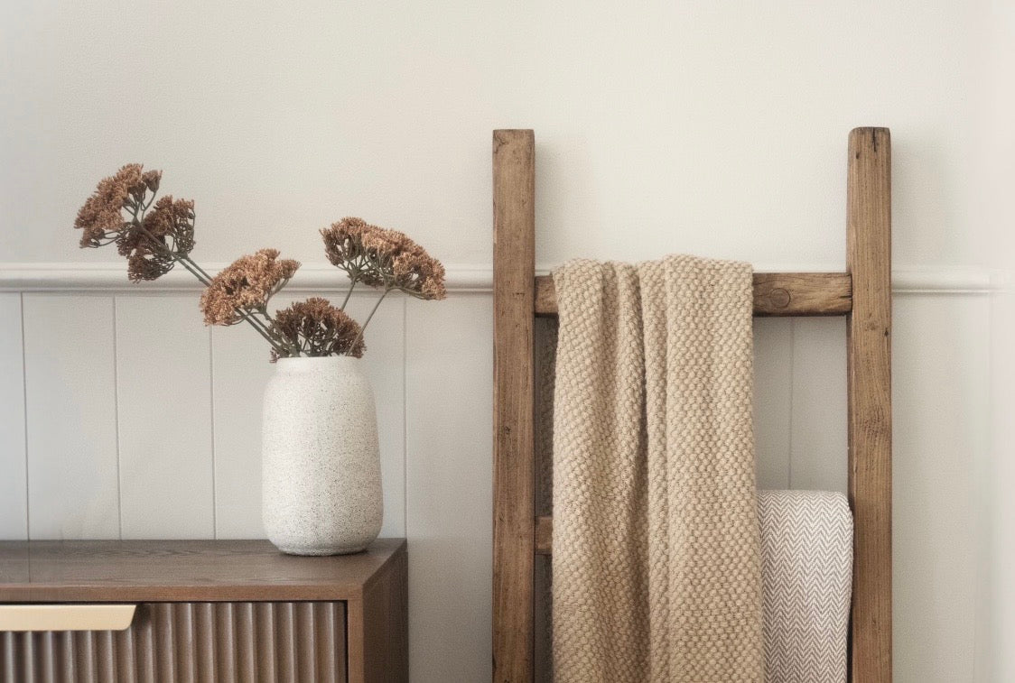 Reclaimed Wood Towel/Blanket Ladder – Victra